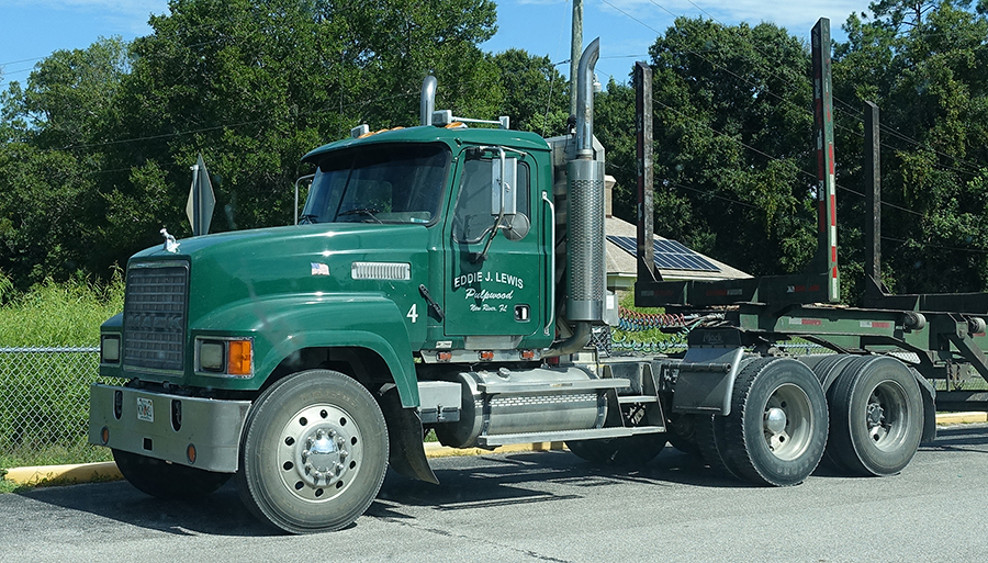 bradford aug truck In: Bradford Commissioners Arrive in Various Types of Vehicles | Our Santa Fe River, Inc. (OSFR) | Protecting the Santa Fe River bradford aug-truck