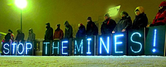 Stop the Mines protest in Wisconsin e1422109058322 In: Strong Opposition to Mine Extension | Our Santa Fe River, Inc. (OSFR) | Protecting the Santa Fe River Stop the Mines protest in Wisconsin e1422109058322 In: Strong Opposition to Mine Extension | Our Santa Fe River, Inc. (OSFR) | Protecting the Santa Fe River