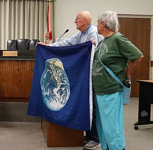 bra linnahan 2 In: Rally and Joint Board Meeting, Alachua/Bradford Counties | Our Santa Fe River, Inc. (OSFR) | Protecting the Santa Fe River bra linnahan 2 In: Rally and Joint Board Meeting, Alachua/Bradford Counties | Our Santa Fe River, Inc. (OSFR) | Protecting the Santa Fe River