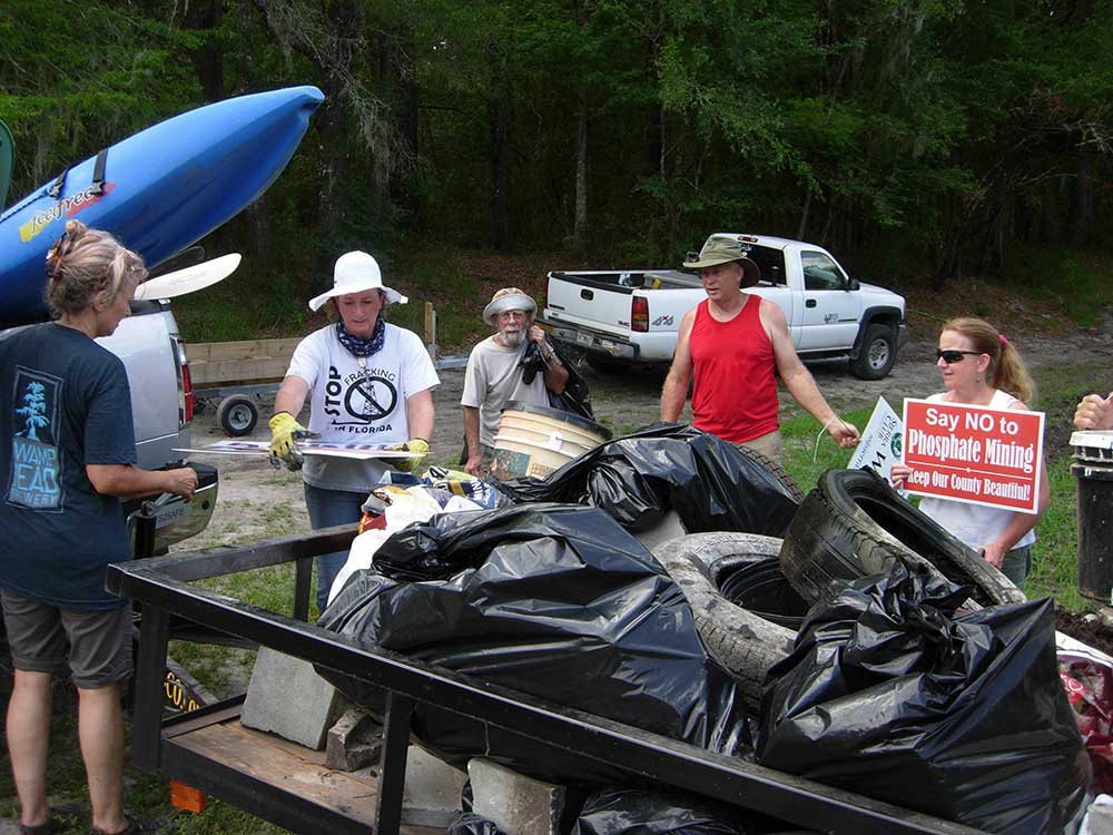 nrcleanup333small In: Sierra St Johns North Florida Working Group Does New River Cleanup | Our Santa Fe River, Inc. (OSFR) | Protecting the Santa Fe River