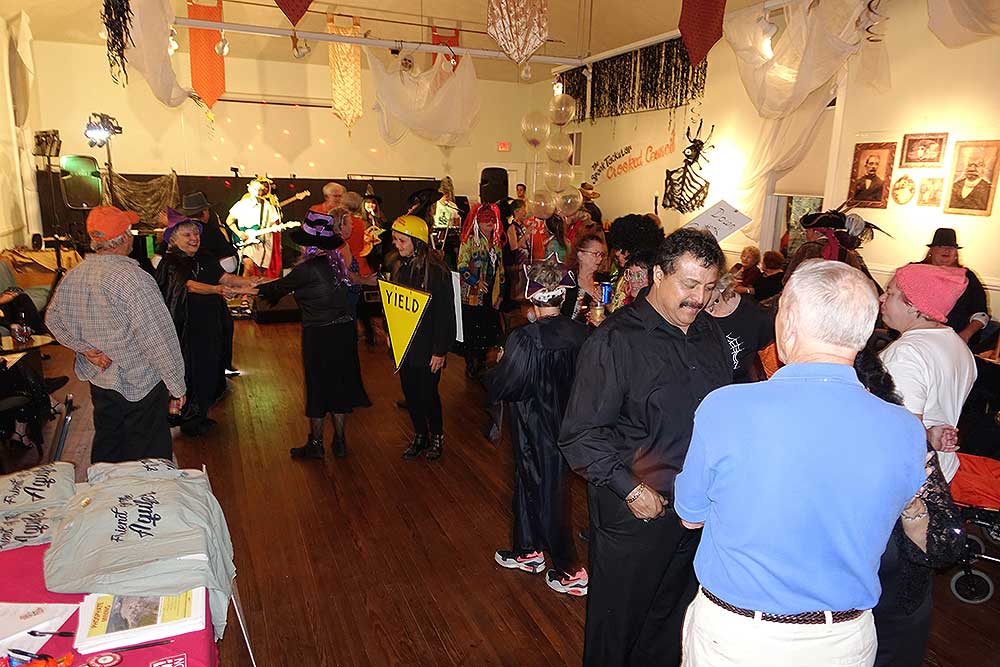 melrose crowd In: Merriment In Melrose And For a Good Cause | Our Santa Fe River, Inc. (OSFR) | Protecting the Santa Fe River