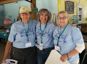 RF22MarianKristinDani In: OSFR Tabling Activities Are Helping Save Your River | Our Santa Fe River, Inc. (OSFR) | Protecting the Santa Fe River