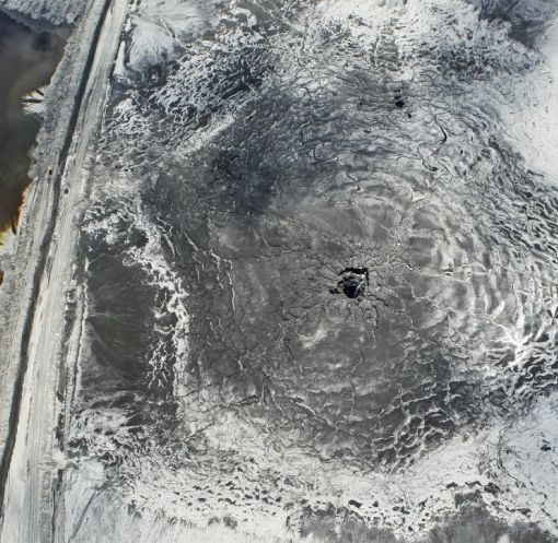 mosaicsinkhole_18780342_8col