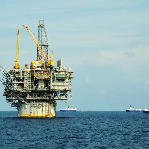 seismic landby sea GettyImages 800 In: Feds: Seismic Oil Surveys In Gulf Of Mexico Would Harm Or Harass Marine Mammals Over 30 Million Times | Our Santa Fe River, Inc. (OSFR) | Protecting the Santa Fe River
