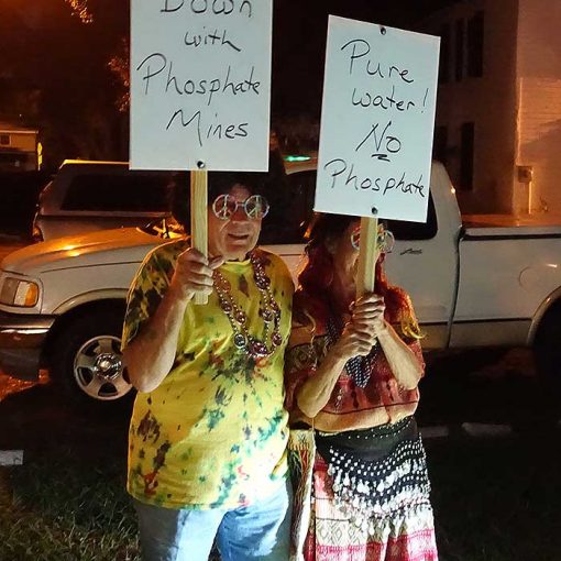 melrose signs In: Merriment In Melrose And For a Good Cause | Our Santa Fe River, Inc. (OSFR) | Protecting the Santa Fe River