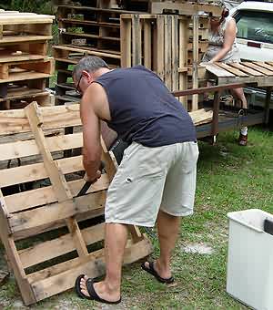 Madness pallets3 In: Pallet Day At Madness & Mayhem Factory--OSFR Works Hard | Our Santa Fe River, Inc. (OSFR) | Protecting the Santa Fe River