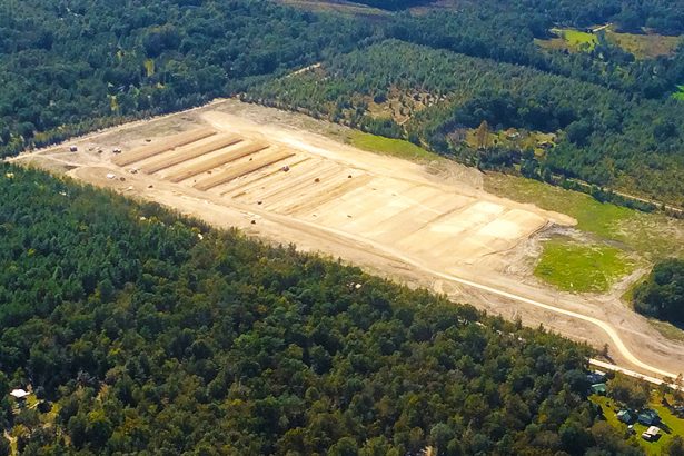 chicken farm fort white